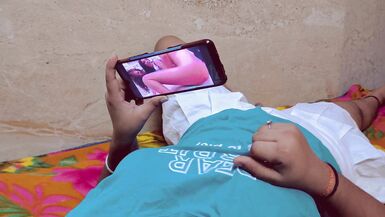 Rakhi besondere Stiefschwester wurde gefickt, während sie Porno-Videos allein - 2 image
