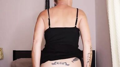 MILF стриптиз сосание и верховая езда - 4 image