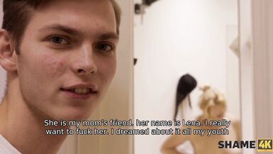 SHAME4K. Mulher deixa de tomar banho para fazer sexo com o pervertido