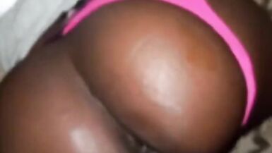 Ebony slut gettando quel culo phat su un bbc spessa - 7 image