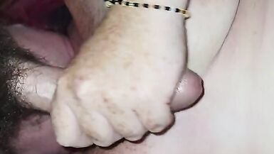 La succion des couilles, la fellation et linjection de sperme sont des choses étonnantes !