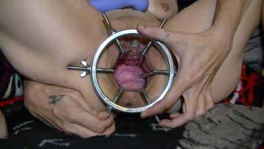 Stretch my pussy and stake it - 1 image