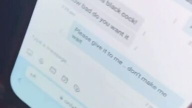 Manda messaggi ai miei fan mentre gioca con le mie enormi tette naturali e poi sborra sulle mie tette! - 10 image