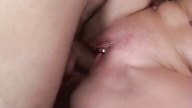 Bite gobée MILF Nikki Hunter Double Pénétration - 4 image