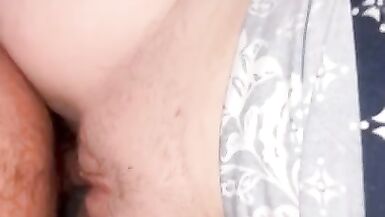 MILF LUCILLE SKY se fait baiser la chatte en gros plan et créampie - 13 image