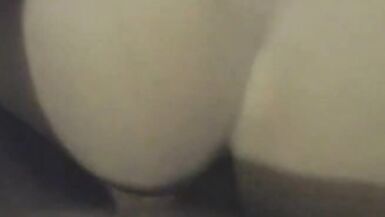 Amateur Blondine ist jetzt geil und macht einen tiefen Sperma-Moment - 7 image