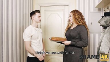 SHAME4K. Woman thinks oral sex is the best way to make acquaintance - 3 image
