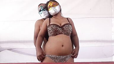 Arpita aaj tujhe khub choduga or tu chikhna indian lady arpita fuck boyfriend big boobs very erotic bikini big ass doggy - 7 image