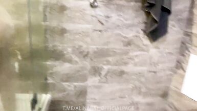 I spied on my stepmom in the shower and unexpectedly got sex - 2 image