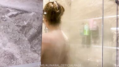 I spied on my stepmom in the shower and unexpectedly got sex