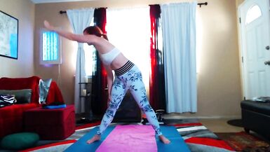 Hip strength, mobility inner thigh stretch, for yoga pants lovers