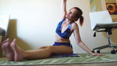 Beginner yoga Day 4 side stretching heal bulging disc in your spine - 11 image