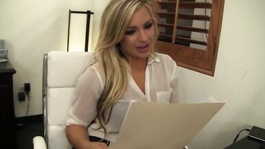 Lesbian sluts Embry Prada And Raven Rockette Fuck In The Office - 2 image