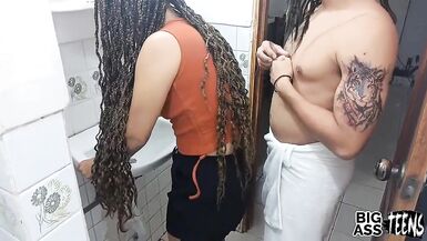 LE ENCANTA CUANDO ME FOLLO SU CULO APRETADO - CREAMPIE AMATEUR - 2 image