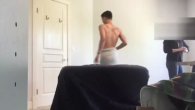 Un RMT italien marié qui sabandonne à une bite de monstre 1er rendez-vous