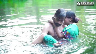 Kaamwali Bai ke sath Outdoor Masti Doodh Nikal ke (Hindi Audio) - 5 image