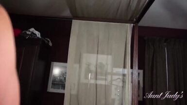 AuntJudys - Su 52yo Step-Aunt Jayden te pilla en su cama (POV Experiencia) - 11 image