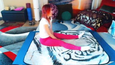 Hip openers, intermediate work. Join my faphouse for more yoga, behind the scenes, nude yoga and spicy stuff - 2 image