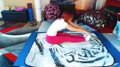 Hip openers, intermediate work. Join my faphouse for more yoga, behind the scenes, nude yoga and spicy stuff - 3 image