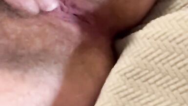 Close up hairy pussy played with to orgasm - 6 image