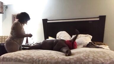 MrsVICKI BIG BULL GOT THIS PUSSY  POPPING