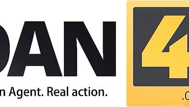 LOAN4K. MILF para konusunda çok heyecanlı, bu yüzden alacaklıyla takılıyor - 15 image