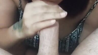 Pinay madrastra chupar la polla, y cum todo su rostro - 12 image