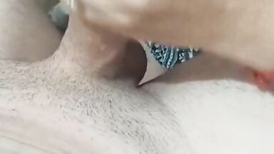 Pinay madrastra chupar la polla, y cum todo su rostro - 3 image