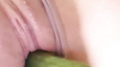 Fucking Myself mit einer Gurke (Hot POV Closeup) - 10 image