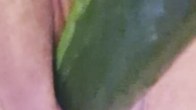 Fucking Myself mit einer Gurke (Hot POV Closeup) - 3 image