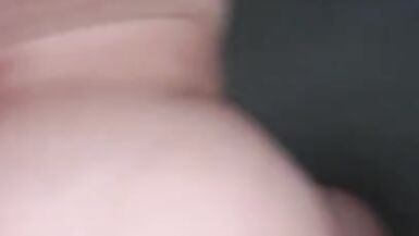 This whore went on live while we were fucking and got crazy !! - 12 image