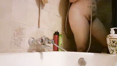 Spying on your beautiful Italian stepmother in the shower you are such a lucky stepson! - 12 image