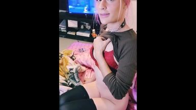 Ben oynarken sik beni! Geri kalanını OFumda gör.