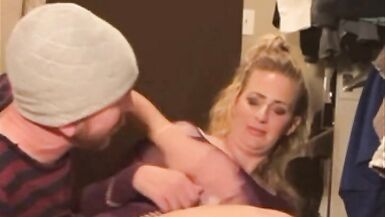 Quick sex with neighbor while husband is out! Cum in mouth finish, spit! - 3 image