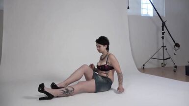 Cazzi duri per puttane tedesche - Episodio 3 - 3 image