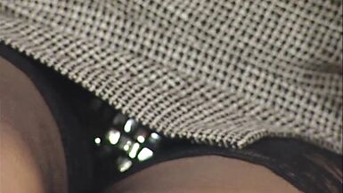 Milf alemã cona carnuda a mimar-se com dildo - 3 image