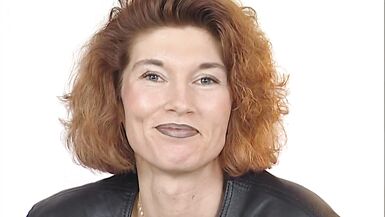 deutsche Milf Fleischfotze verwoehnt sich mit dildo