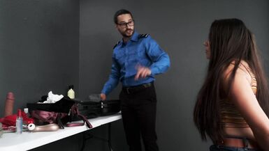 A TSA agent found my naughty toys in my bag and took me to his office - 5 image