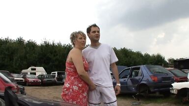 German Nasty Milf por el mecánico de guardia #2 - 8 image