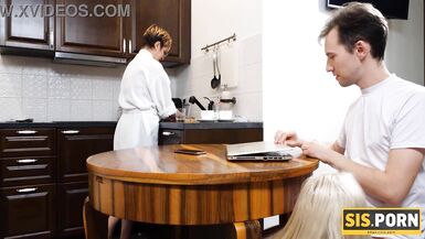 SISPORN. Dinner with mom makes stepsiblings in the mood for quick sex - 9 image