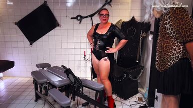 Dominatrix Mistress April - Köle yumrukları Köle - 11 image