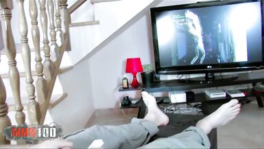 Dreier mit Ginger Hell und Yesenia Rock, 2 verrückte geile MILFs, die spritzen und ficken - 4 image