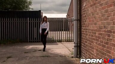 UK Police Woman Samantha Bentley Asks Him to Pull Over and Fuck Her - 2 image