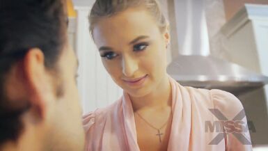 Desperate Star Busty  Fucking With Common Man To Get Relax - 5 image