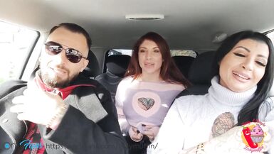 Scopare lautostoppista tatuato (Threesome) - 4 image