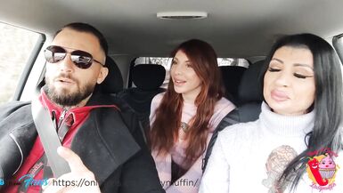 Scopare lautostoppista tatuato (Threesome) - 7 image