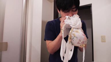 Estrus! ! Mom with an erotic comic body Sakura Minami