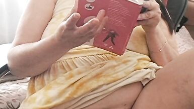 hello, thanks for watching my videos, I am a mom who likes role-playing, I give JOI or instructions to give you pleasure - 12 image