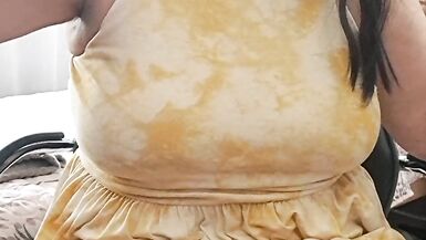 Bonjour, merci de regarder mes vidéos, je suis une maman qui aime les jeux de rôles, je donne des JOI ou des instructions pour vous donner du plaisir.