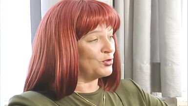 mutti melkt die jungs aus der nachbarschaft ab - 2 image